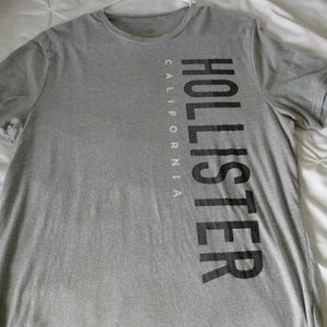Hollister t shirt